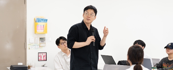 건국대학교 산업디자인학과 AI워크숍 현장스케치 대표이미지